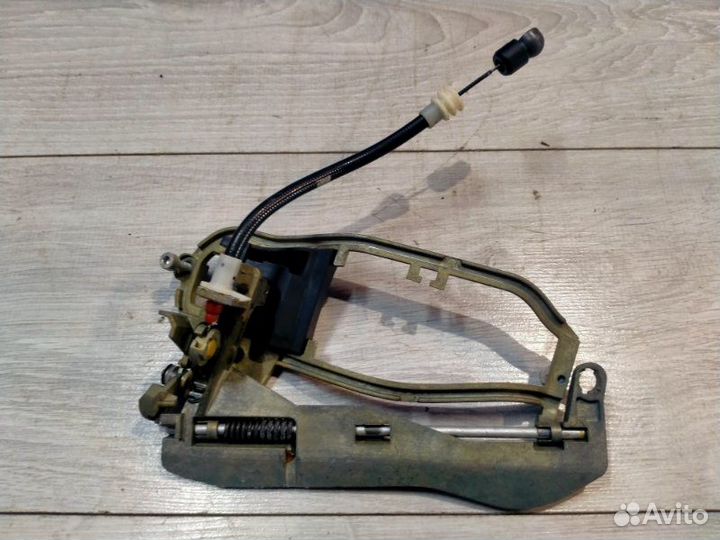 Держатель ручки (скелет) задний правый Bmw X5 E53