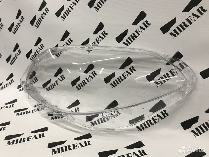 Левое стекло фары Mercedes Benz B klasse w246