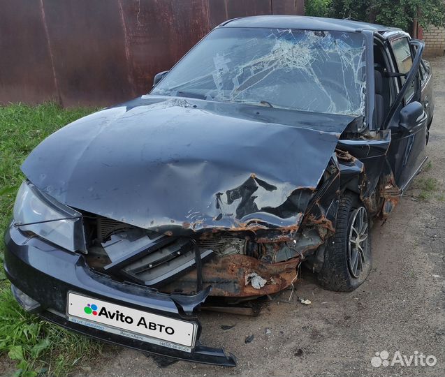 Daewoo Nexia 1.6 МТ, 2012, битый, 140 000 км