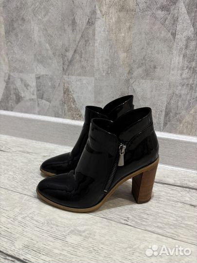 Ботинки женские