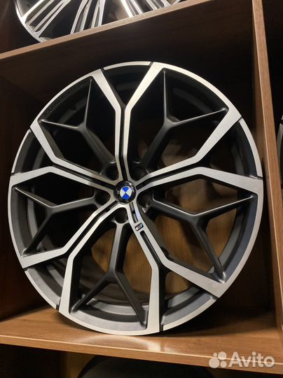 Диски 22’’ 5х112 для BMW G05 G06 G07