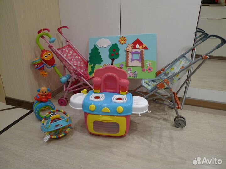 Игрушки от 1 года стигисы, кухня, коляски, кран