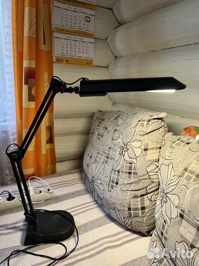 Лампа настольная