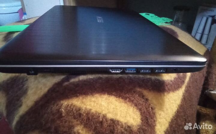 Ноутбук asus