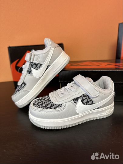 Кроссовки nike dior для девочки 30 31