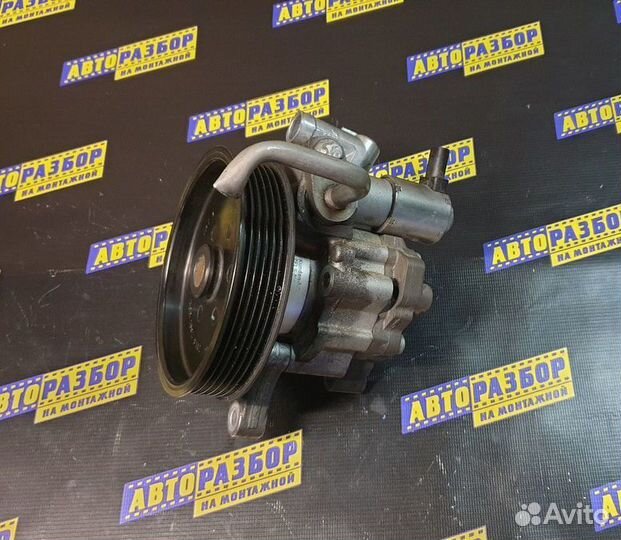 Насос гидроусилителя mercedes benz C-class (W204)