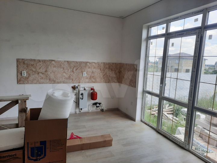 Дом 83 м² на участке 4 сот.