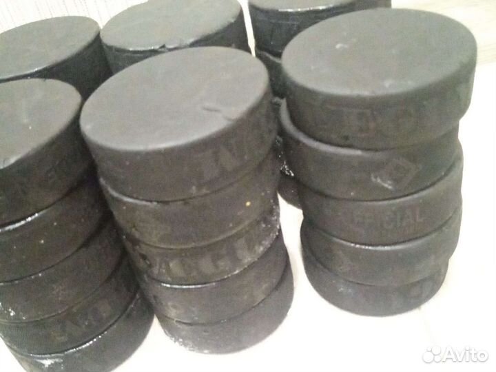 Шайбы хоккейные бу