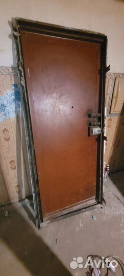 Дверь металлическая