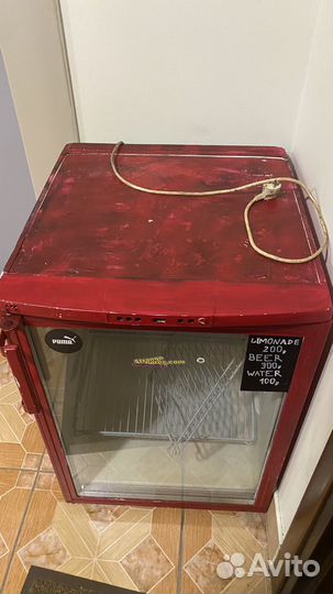 Вместительный мини-холодильник барный