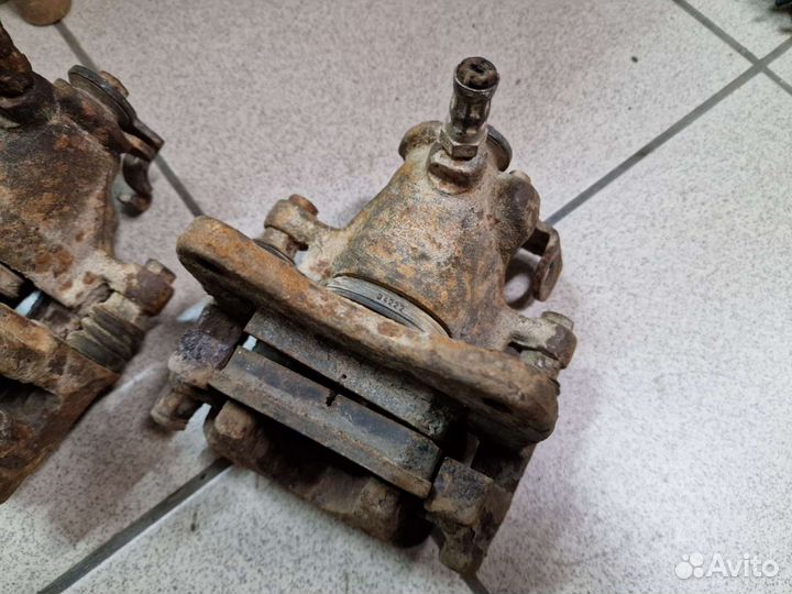 Задние суппорта Ауди 80 Б4 Передний привод