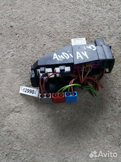 Блок предохранителей Audi A4 B7 (S4,RS4)