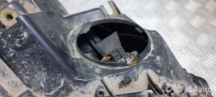 Фара передняя правая BMW5 E60/E612004