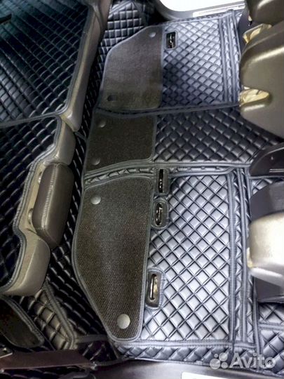 Супер прочные автомобильные коврики LADA xray