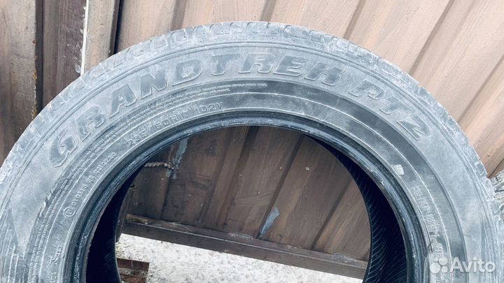 Dunlop Grandtrek PT2 235/60 R17