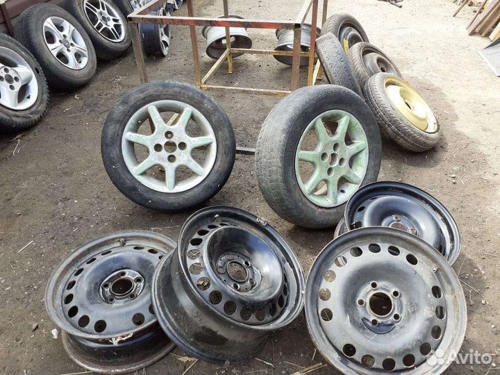 Accelera 651 2.25/4.5 R4