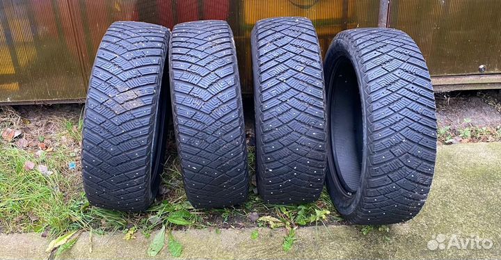 Goodyear UltraGrip Arctic 2 235/55 R19 T