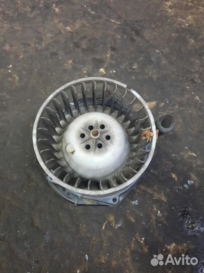 Моторчик печки volvo 440