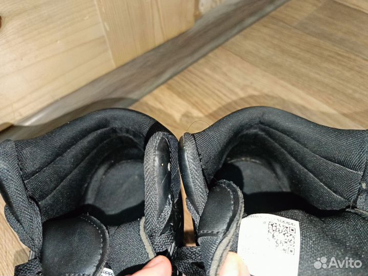 Кроссовки adidas hoops 46,5 размер