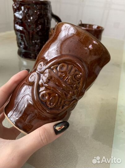 Кружки и кувшин