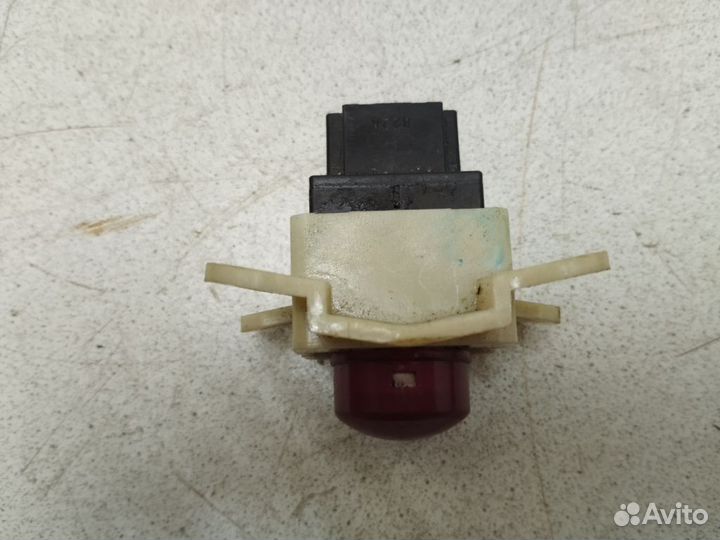 Кнопка аварийной сигнализации