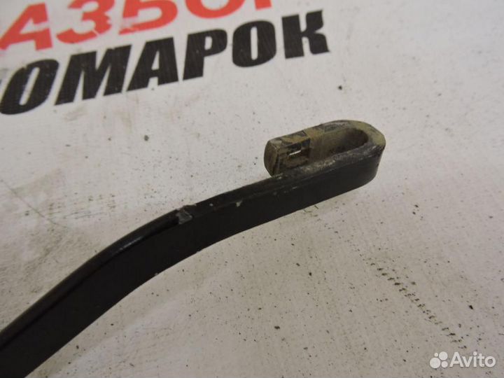 Поводок стеклоочистителя передний правый Toyota Pr