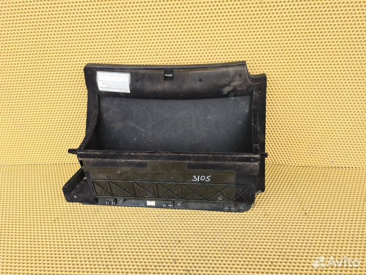 Бардачок Infiniti M35 M45 Y50