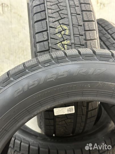 Pirelli Formula Ice FR 215/55 R17 98T