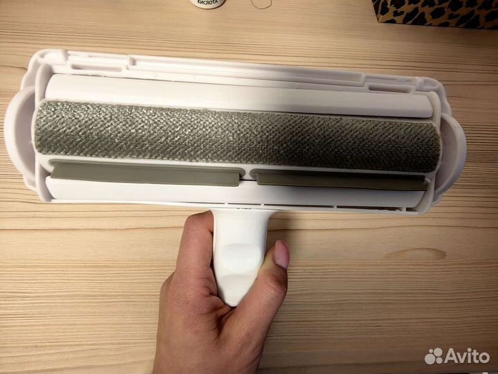 Щетка для уборки шерсти