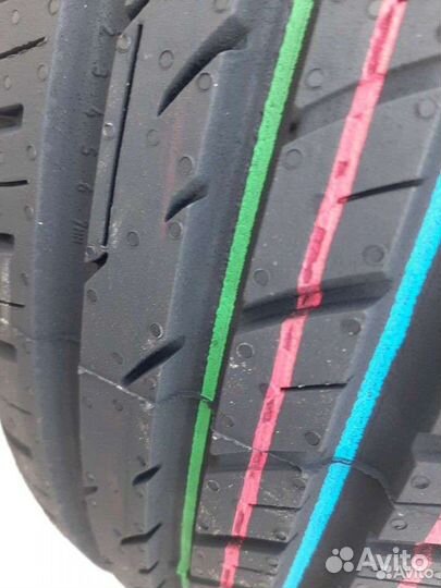 Viatti Strada Asimmetrico V-130 215/60 R16 95V