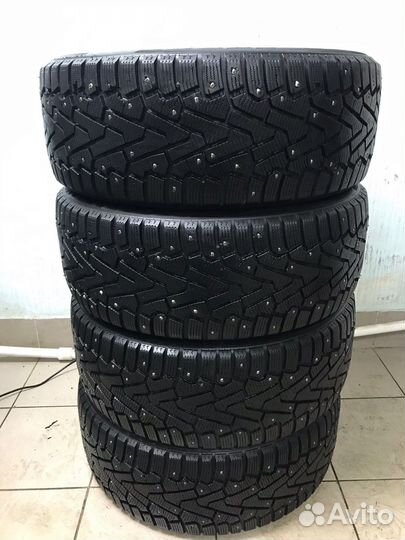 Pirelli Ice Zero 235/50 R18