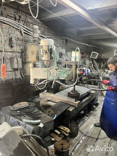 Колено-рычажный станок