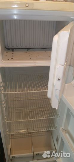 Холодильник stinol