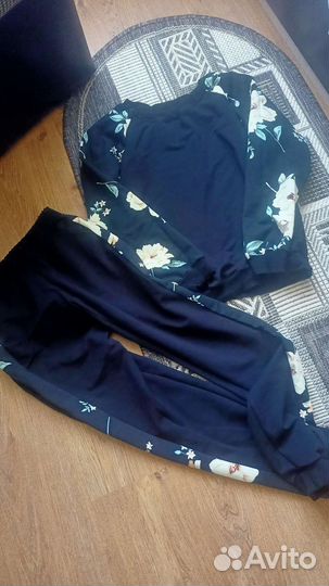 Женский костюм