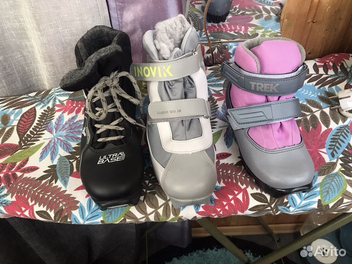 Лыжные ботинки 3 пары