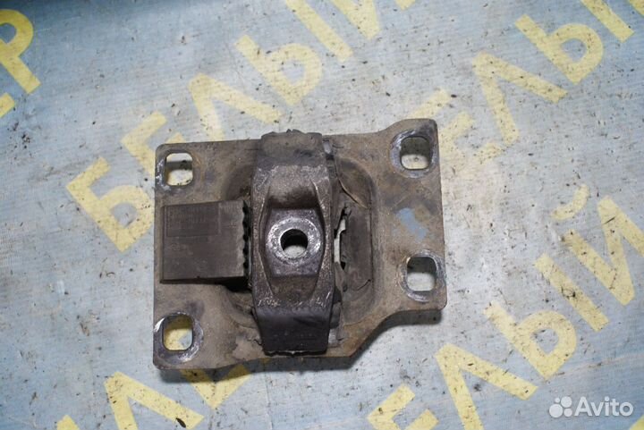 Левая подушка двигателя Ford Focus 1