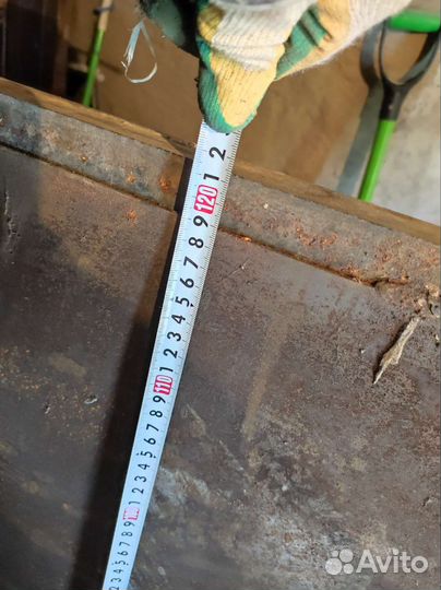 Металлическая дверь бу (воротина) для гаража