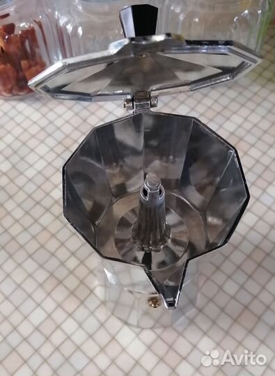 Гейзерная кофеварка 300 мл