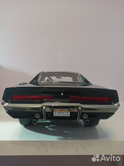 Модель 1:8 dodge charger форсаж