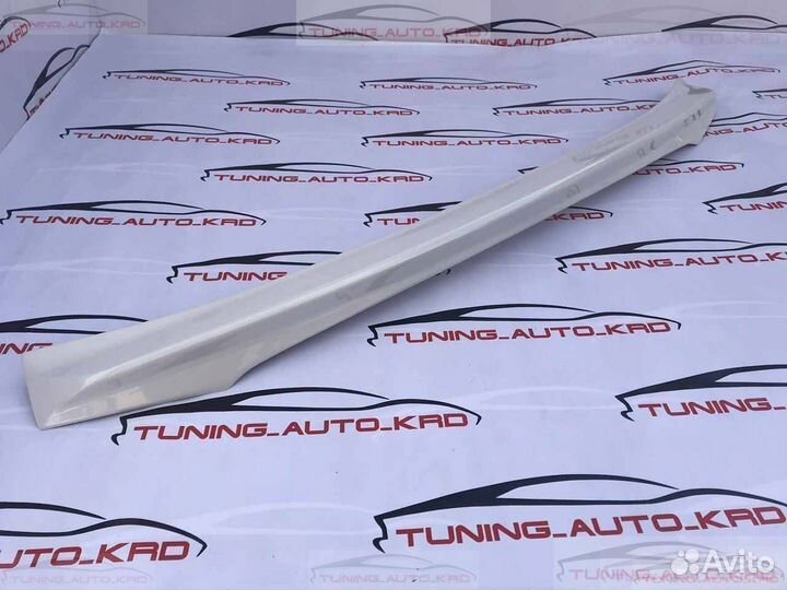 Спойлер под стекло Lexus LX 570 K9544