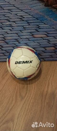 Футбольный мяч demix df900 mini