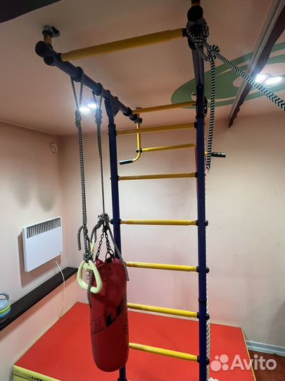 Шведская стенка, спортивный уголок