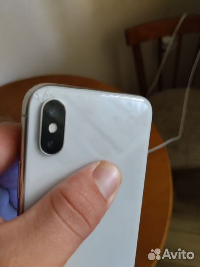 Телефон iPhone 10