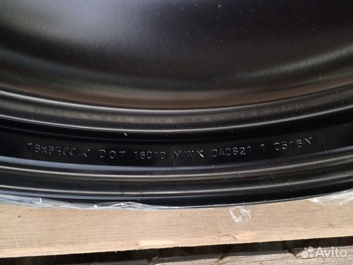 4 диска R16. 5\114.3. DIA 67.1 ET 38