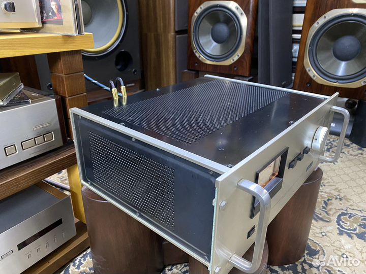 Усилитель моноблоки Accuphase m-60