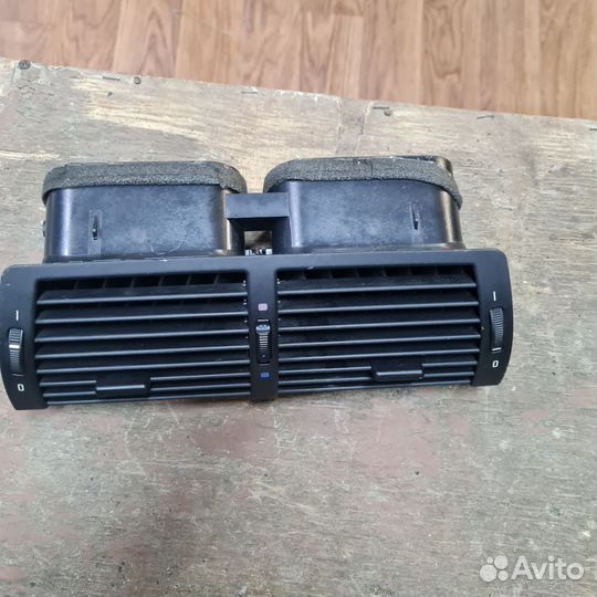 Дефлектор обдува центральный Bmw X5 2006 E53