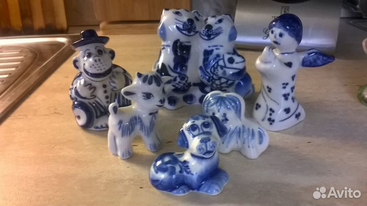 Статуэтки Касли Гжель