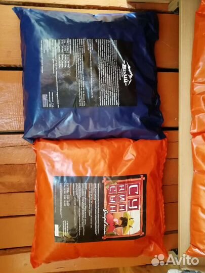 Сухой корм для собак и кошек