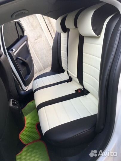 Автомобильные чехлы на Volkswagen Jetta 5