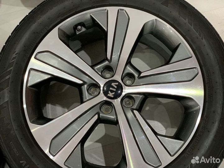 Заводские колёса на Kia Sorento Prime r19